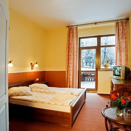 Perla Karkonoszy - W Samym Centrum Karpacza فندق مبيت وإفطار 4*