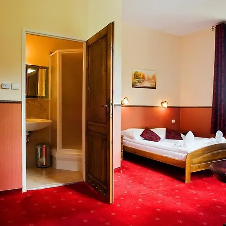 Perla Karkonoszy - W Samym Centrum Karpacza Couette-café Karpacz