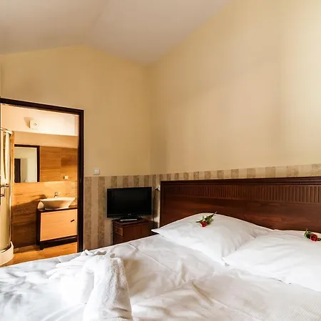 Perla Karkonoszy - W Samym Centrum Karpacza Couette-café 4*